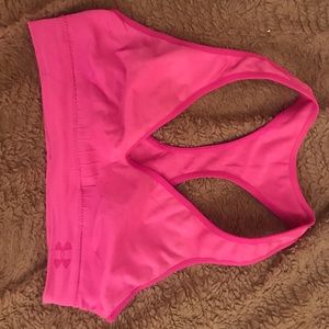 Pink under armour sportsbra